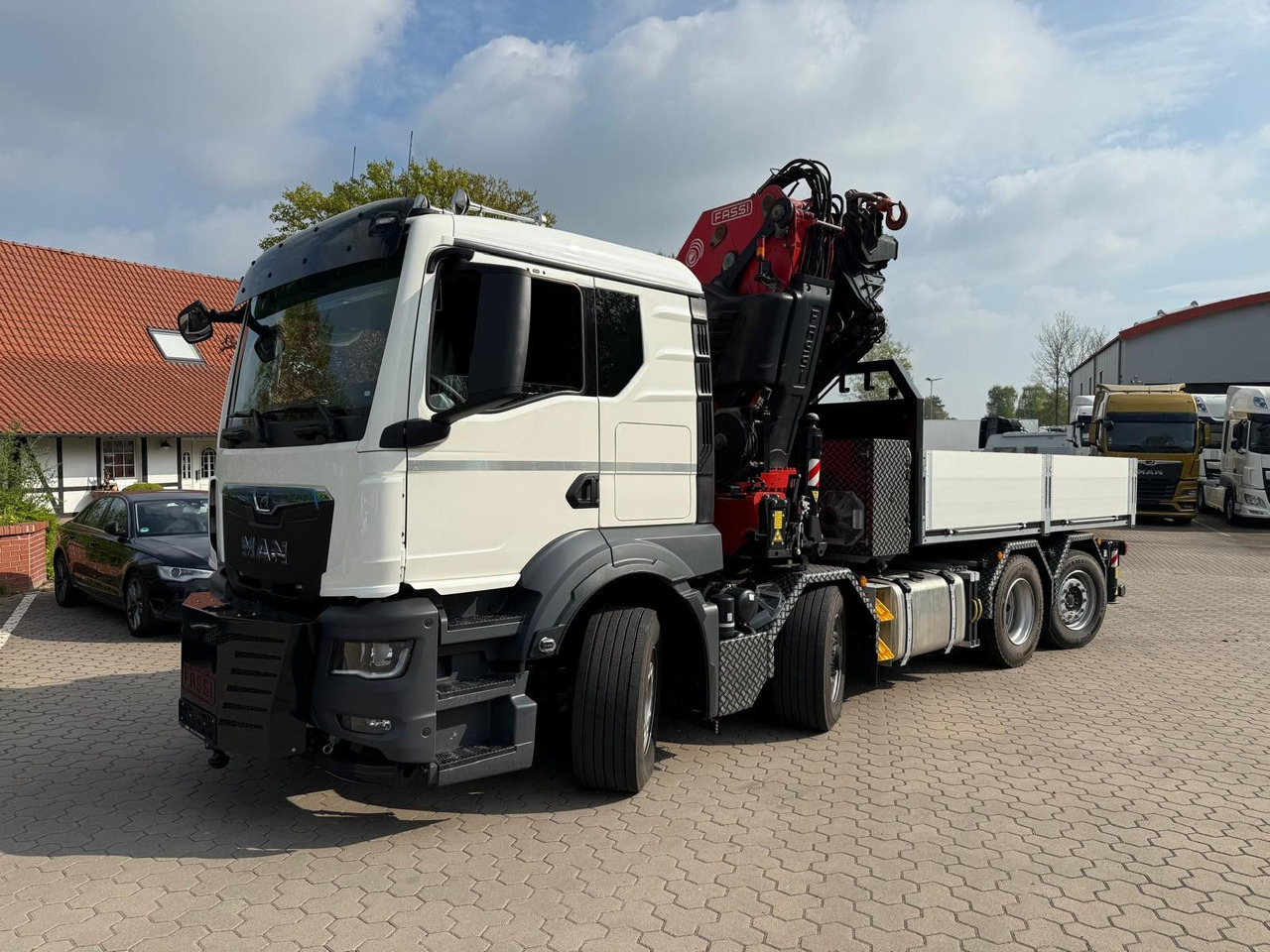 MAN 35.520 8x4 Fassi F800 RA2.28 OHNE ABSTÜTZÜBERWA. - Tractor head: gambar 3 MAN 35.520 8x4 Fassi F800 RA2.28 OHNE ABSTÜTZÜBERWA. - Tractor head: gambar 3