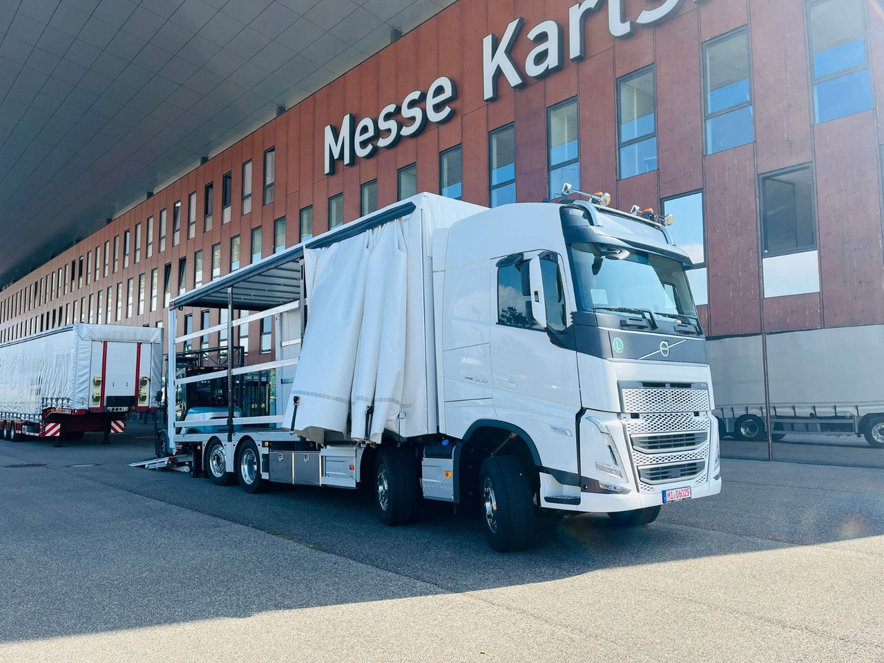 Volvo FH 500 Gabelstaplertransporter LBW 9t Dhollandia - Truk dengan terpal samping: gambar 3 Volvo FH 500 Gabelstaplertransporter LBW 9t Dhollandia - Truk dengan terpal samping: gambar 3