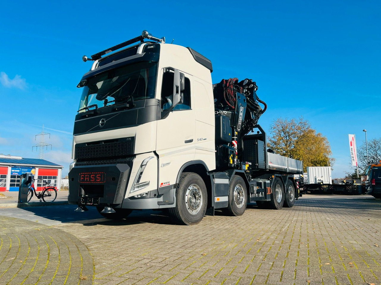 Volvo FH 540 SZM mit F1450 HXP Fly Jib + Winde - Truk flatbed, Truk derek: gambar 5 Volvo FH 540 SZM mit F1450 HXP Fly Jib + Winde - Truk flatbed, Truk derek: gambar 5