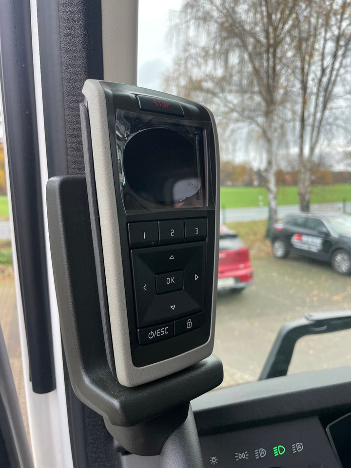 Truk flatbed, Truk derek Volvo FH500 6x4 Fassi F545RA 2.27 mit Jib und Winde: gambar 14