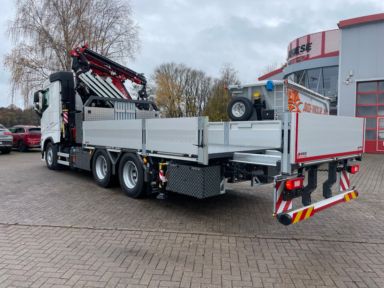 Volvo FH500 6x4 Fassi F545RA 2.27 mit Jib und Winde - Truk flatbed, Truk derek: gambar 3 Volvo FH500 6x4 Fassi F545RA 2.27 mit Jib und Winde - Truk flatbed, Truk derek: gambar 3