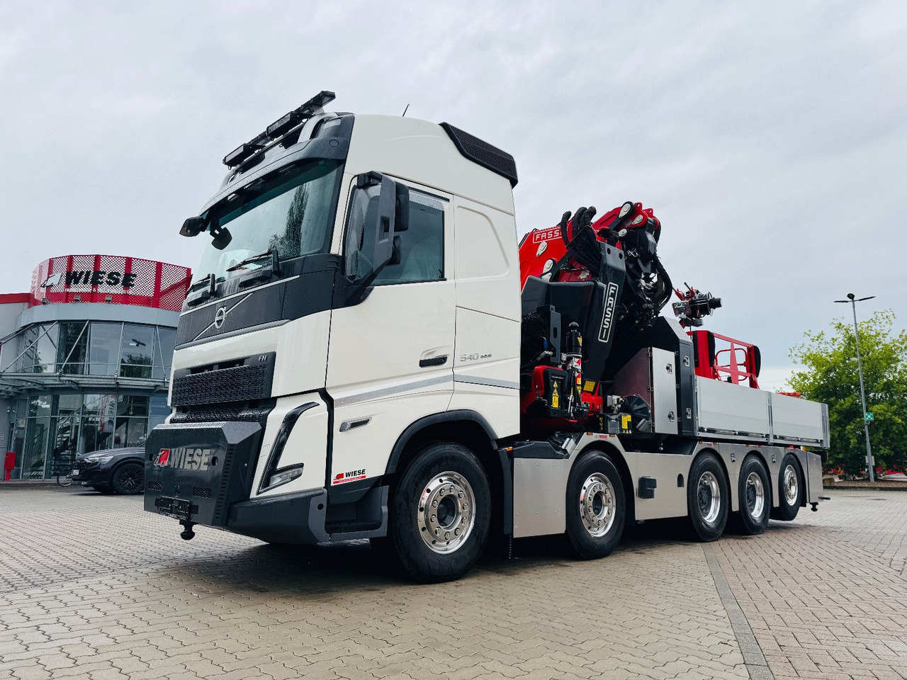 Volvo FH540 10x4 mit F1150 Ladekran, Sattelzugmaschine - Truk flatbed, Truk derek: gambar 1 Volvo FH540 10x4 mit F1150 Ladekran, Sattelzugmaschine - Truk flatbed, Truk derek: gambar 1