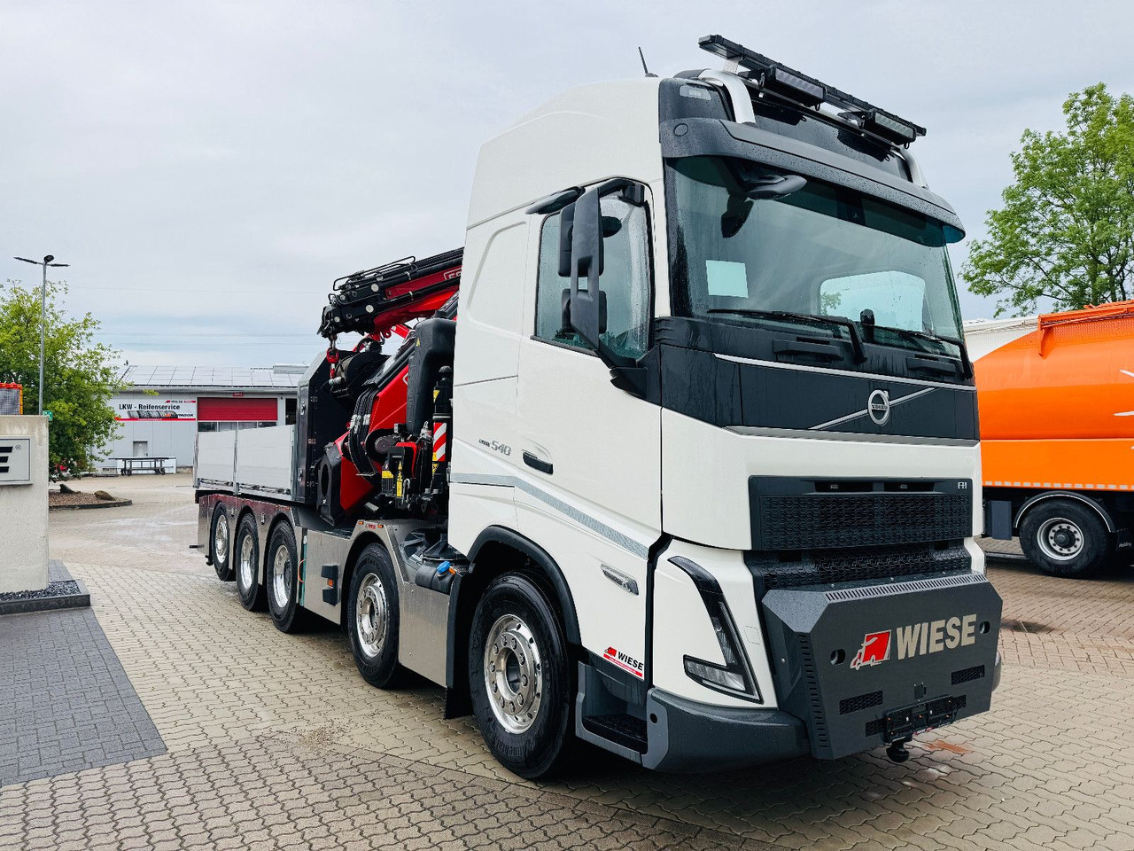 Volvo FH540 10x4 mit F1150 Ladekran, Sattelzugmaschine - Truk flatbed, Truk derek: gambar 5 Volvo FH540 10x4 mit F1150 Ladekran, Sattelzugmaschine - Truk flatbed, Truk derek: gambar 5