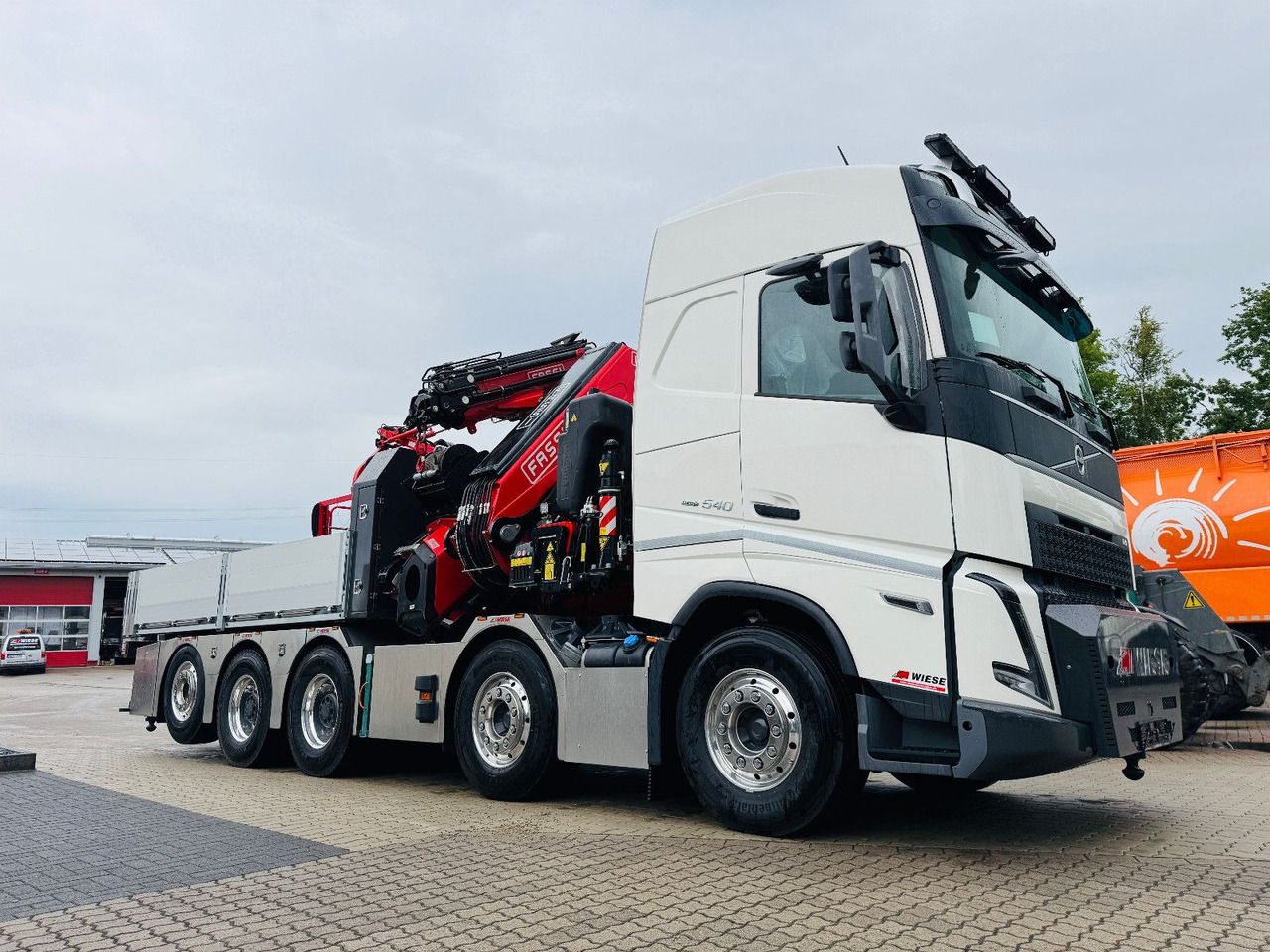 Volvo FH540 10x4 mit F1150 Ladekran, Sattelzugmaschine - Truk flatbed, Truk derek: gambar 4 Volvo FH540 10x4 mit F1150 Ladekran, Sattelzugmaschine - Truk flatbed, Truk derek: gambar 4