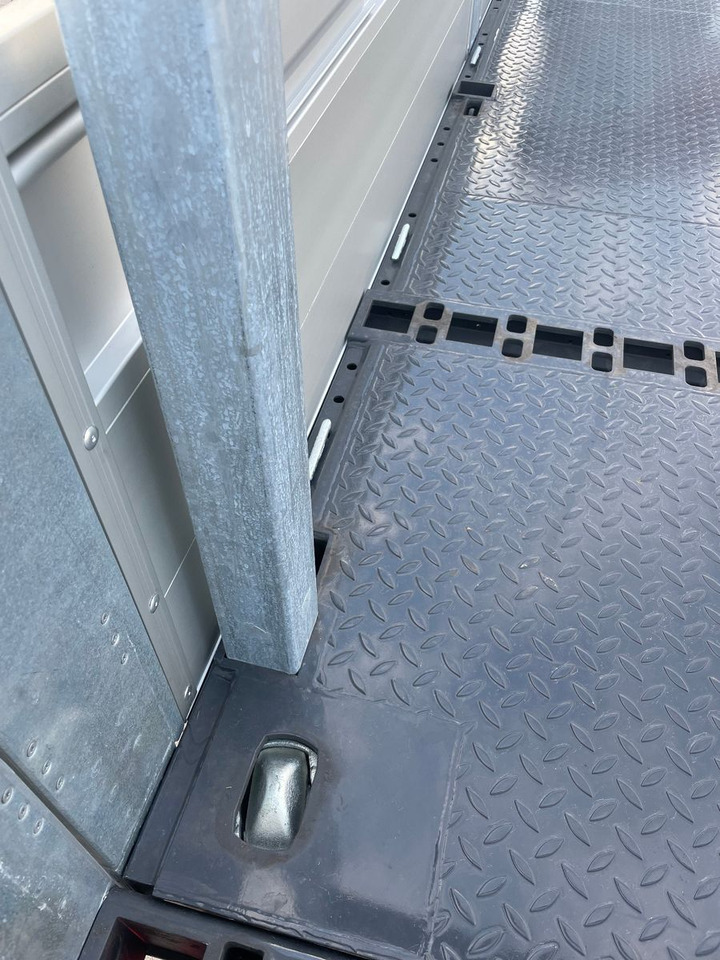 Volvo FMX 500 FASSI Ladekran F545 JIB & Winde Sofort - Truk derek: gambar 5 Volvo FMX 500 FASSI Ladekran F545 JIB & Winde Sofort - Truk derek: gambar 5