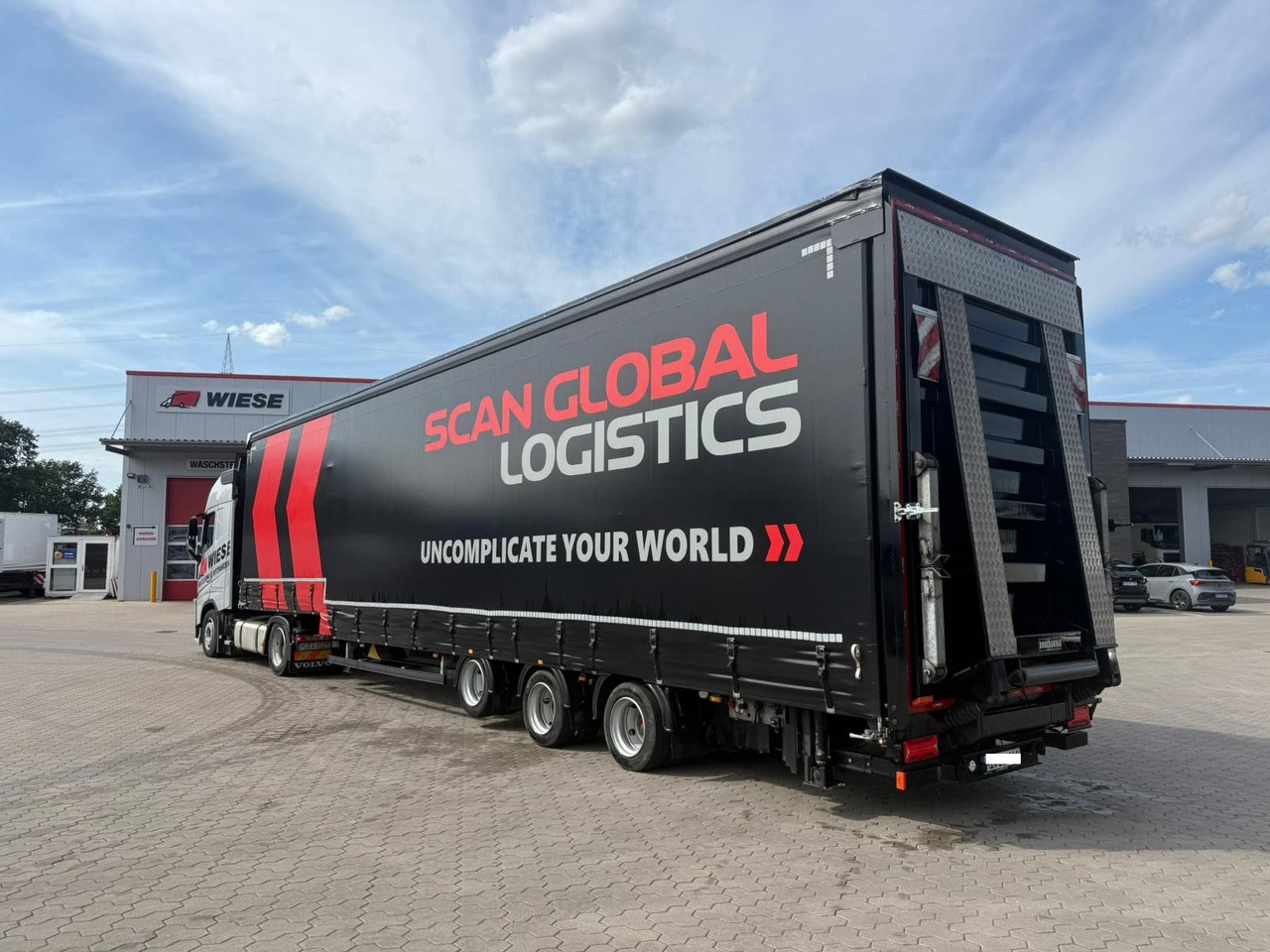 Wiese 3-Achs Gabestaplertransporter Mega LBW - Semi-trailer low bed: gambar 1 Wiese 3-Achs Gabestaplertransporter Mega LBW - Semi-trailer low bed: gambar 1