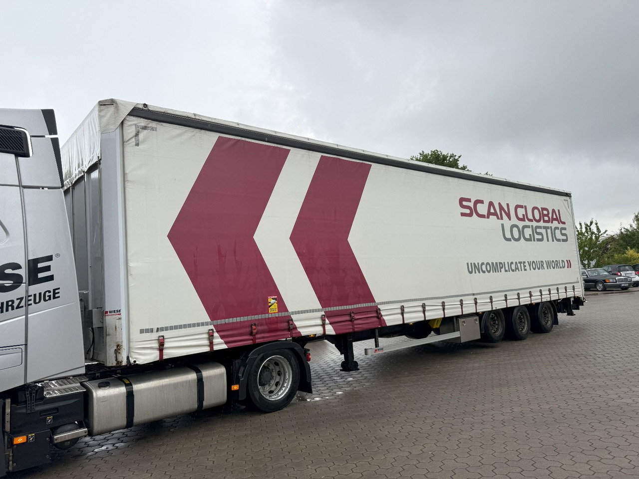 Wiese Mega Schiebeplane mit Dhollandia Rampe 9t - Semi-trailer dengan terpal samping: gambar 3 Wiese Mega Schiebeplane mit Dhollandia Rampe 9t - Semi-trailer dengan terpal samping: gambar 3
