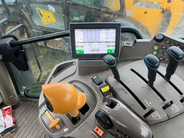 JOHN DEERE 6155 Autoquad - Traktor: gambar 3 JOHN DEERE 6155 Autoquad - Traktor: gambar 3