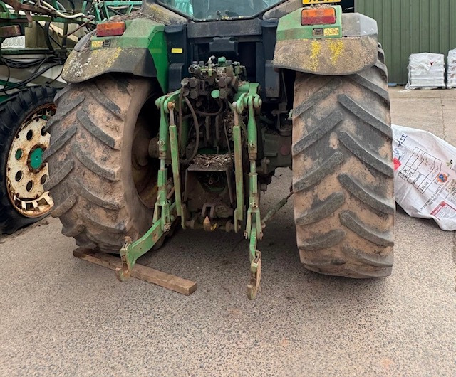 JOHN DEERE 6910 - Traktor: gambar 5 JOHN DEERE 6910 - Traktor: gambar 5