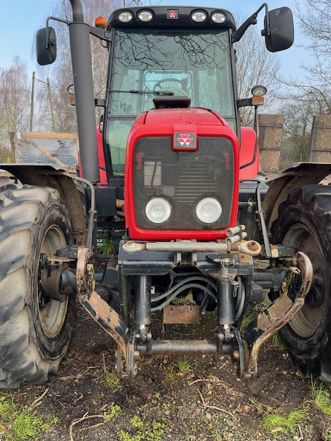 MASSEY FERGUSON 6480 DYNASHIFT - Traktor: gambar 3 MASSEY FERGUSON 6480 DYNASHIFT - Traktor: gambar 3