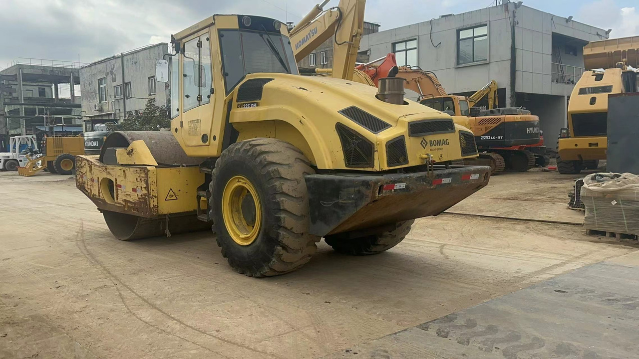 BOMAG BW226 - Roller: gambar 1 BOMAG BW226 - Roller: gambar 1