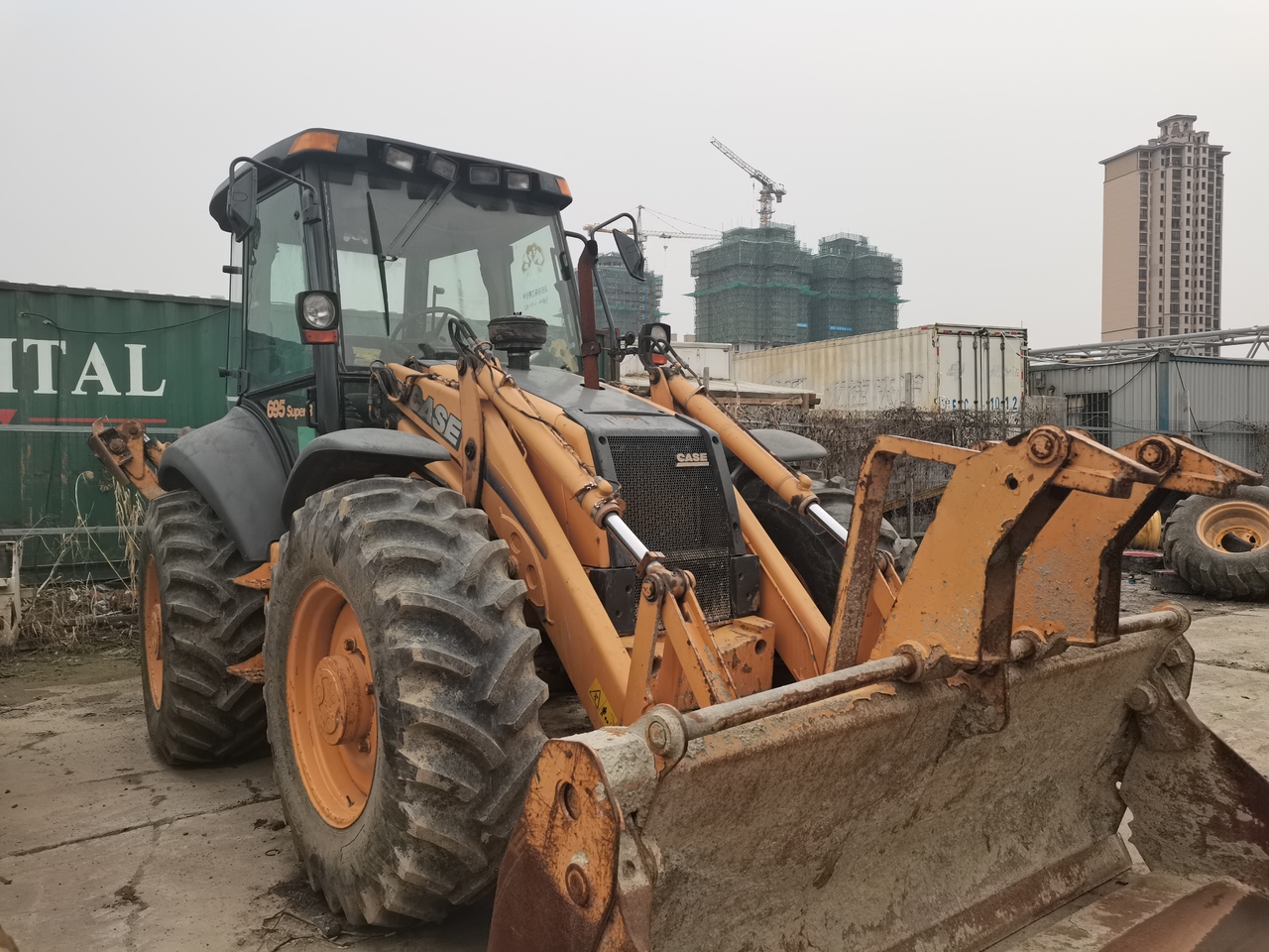 CASE 695 - Backhoe loader: gambar 3 CASE 695 - Backhoe loader: gambar 3