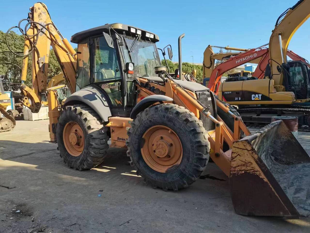CASE 695 - Backhoe loader: gambar 1 CASE 695 - Backhoe loader: gambar 1