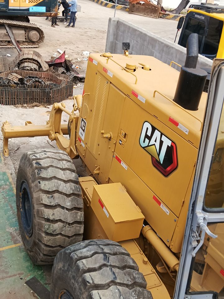 CATERPILLAR 16G - Grader: gambar 5 CATERPILLAR 16G - Grader: gambar 5