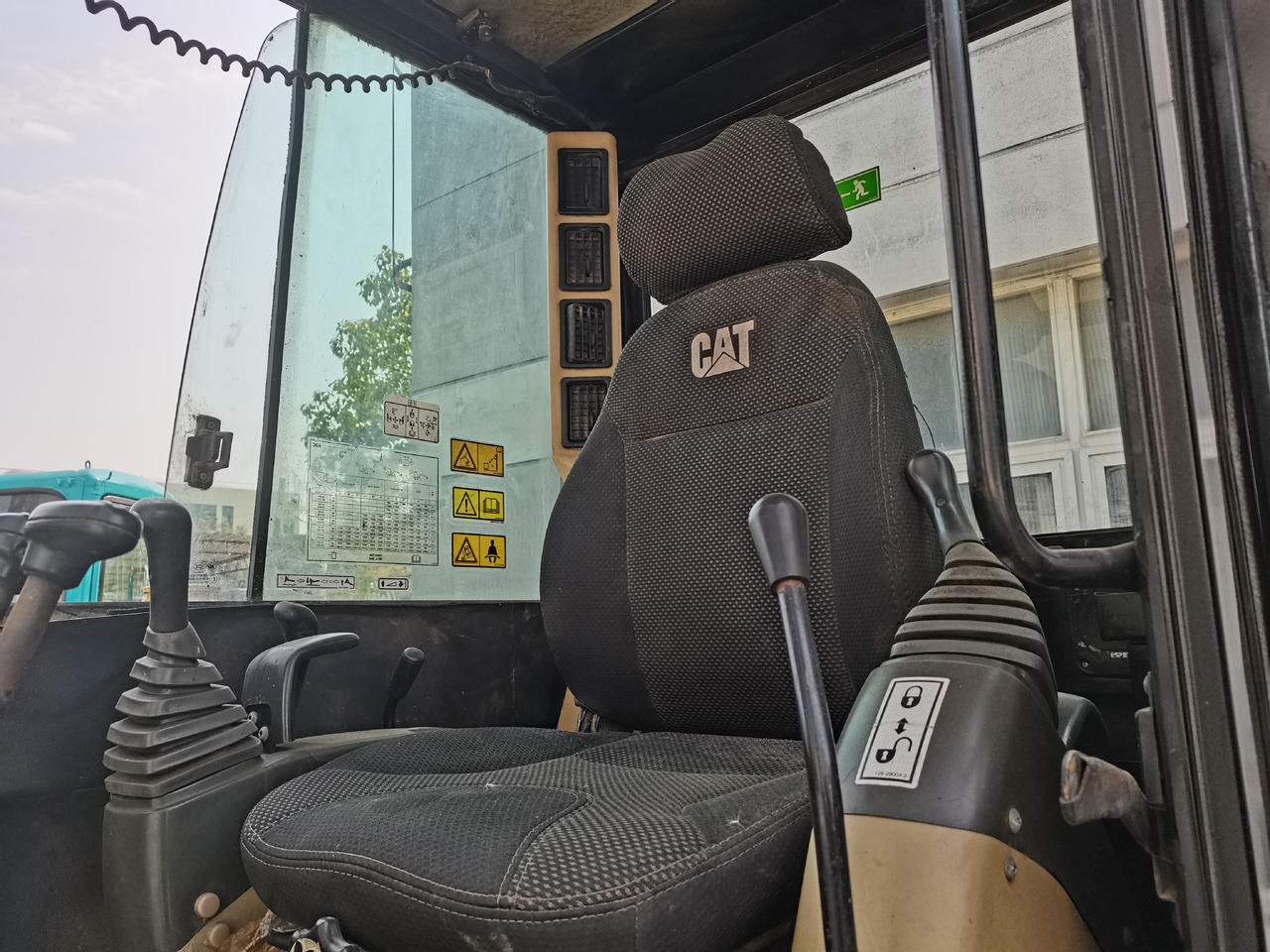 Ekskavator perayap CATERPILLAR 306D: gambar 6 Ekskavator perayap CATERPILLAR 306D: gambar 6