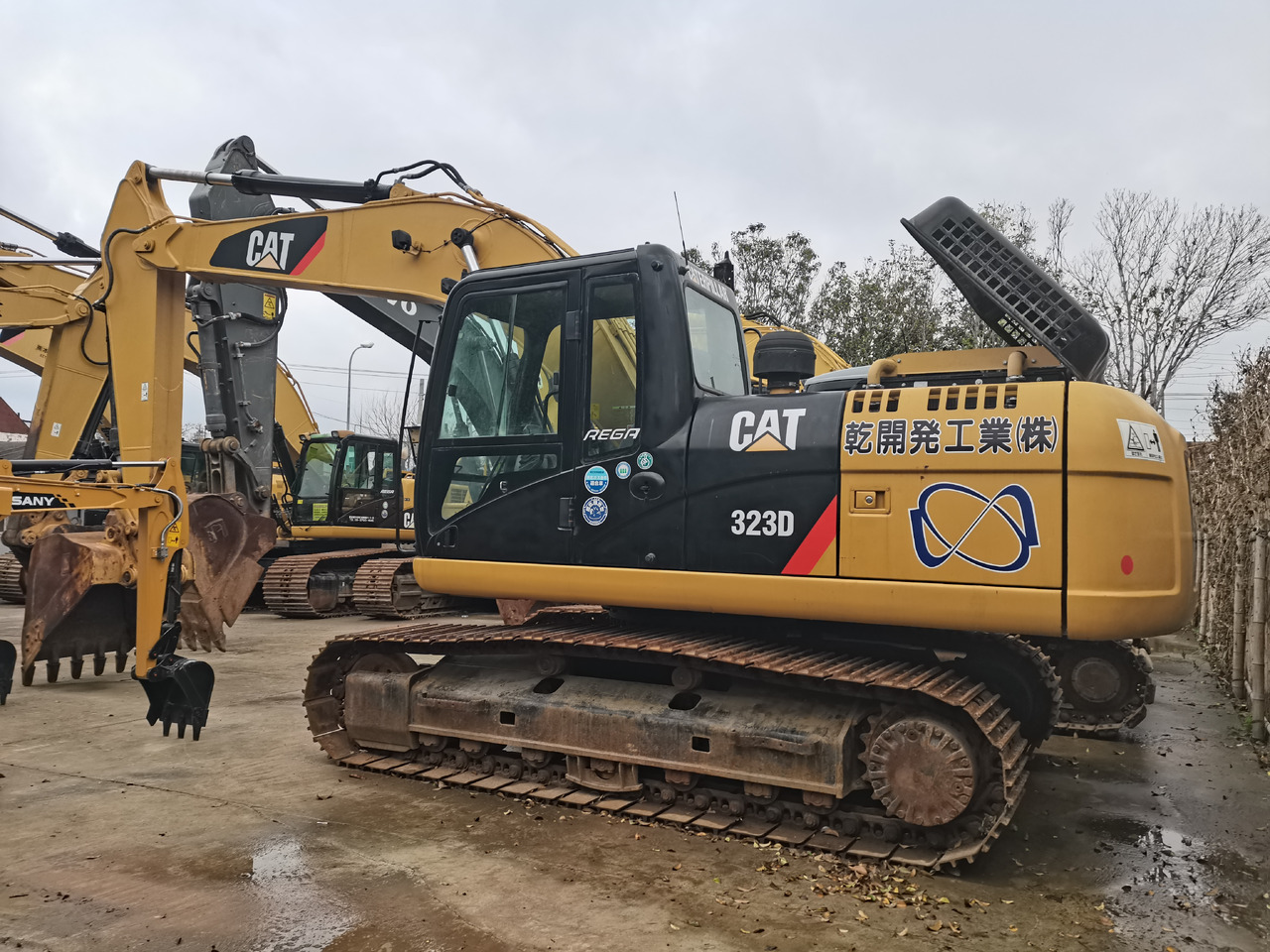 CATERPILLAR 323D - Ekskavator perayap: gambar 1 CATERPILLAR 323D - Ekskavator perayap: gambar 1