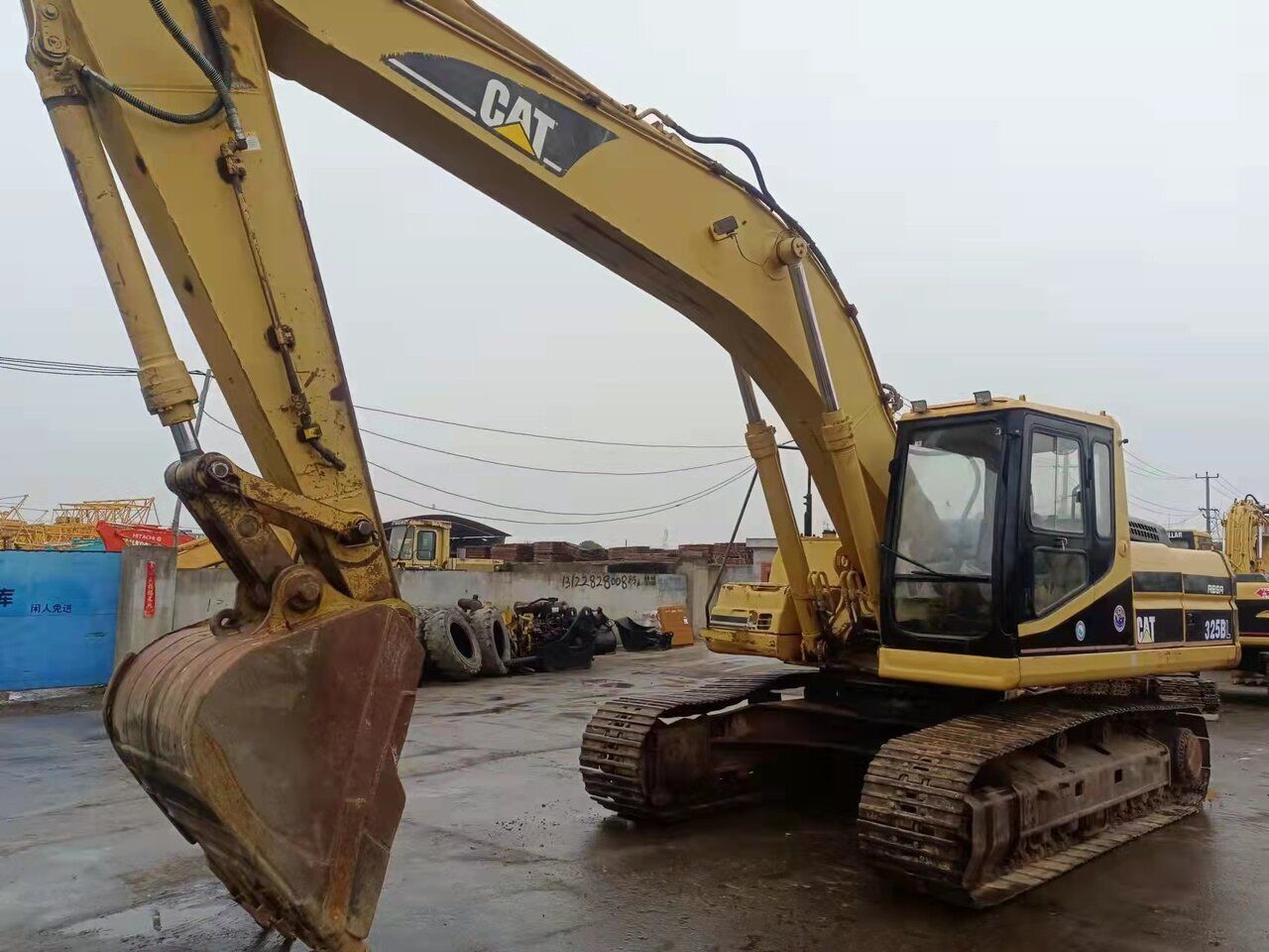 CATERPILLAR 325BL - Ekskavator perayap: gambar 1 CATERPILLAR 325BL - Ekskavator perayap: gambar 1