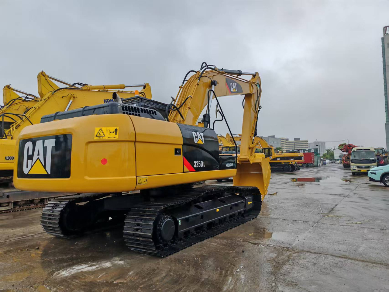CATERPILLAR 325D - Ekskavator perayap: gambar 4 CATERPILLAR 325D - Ekskavator perayap: gambar 4