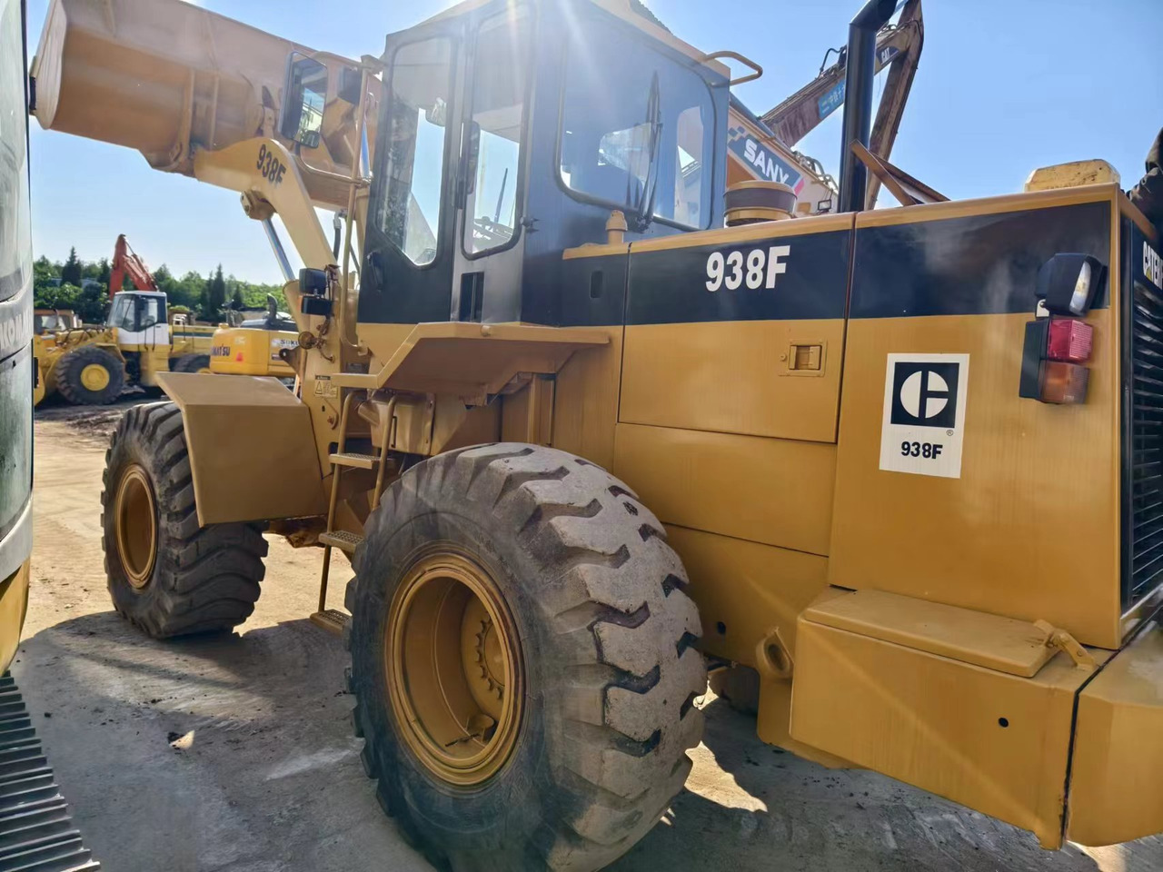 CATERPILLAR 938F - Wheel loader: gambar 1 CATERPILLAR 938F - Wheel loader: gambar 1