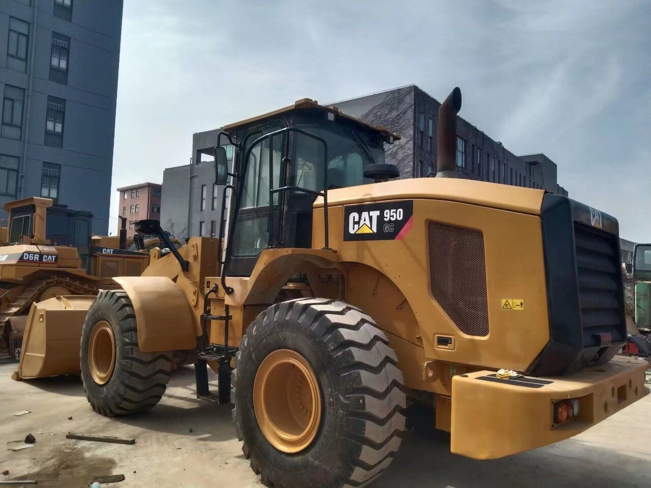 CATERPILLAR 950GC - Wheel loader: gambar 1 CATERPILLAR 950GC - Wheel loader: gambar 1