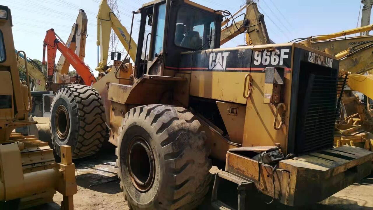 CATERPILLAR 966F - Wheel loader: gambar 1 CATERPILLAR 966F - Wheel loader: gambar 1