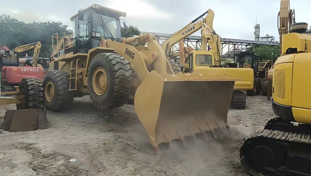 CATERPILLAR 966G - Wheel loader: gambar 4 CATERPILLAR 966G - Wheel loader: gambar 4