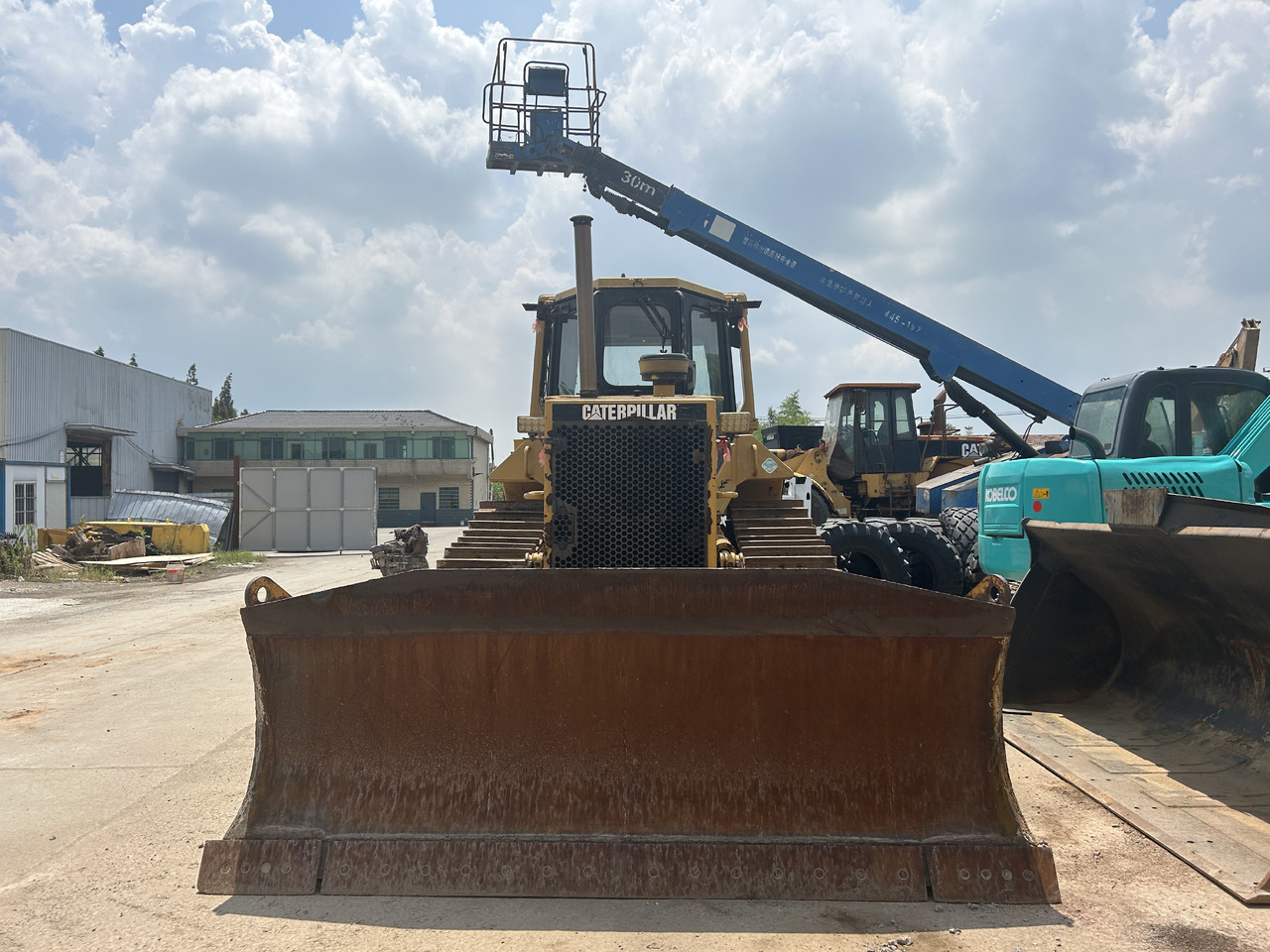 CATERPILLAR D6M XL - Bulldozer: gambar 3 CATERPILLAR D6M XL - Bulldozer: gambar 3