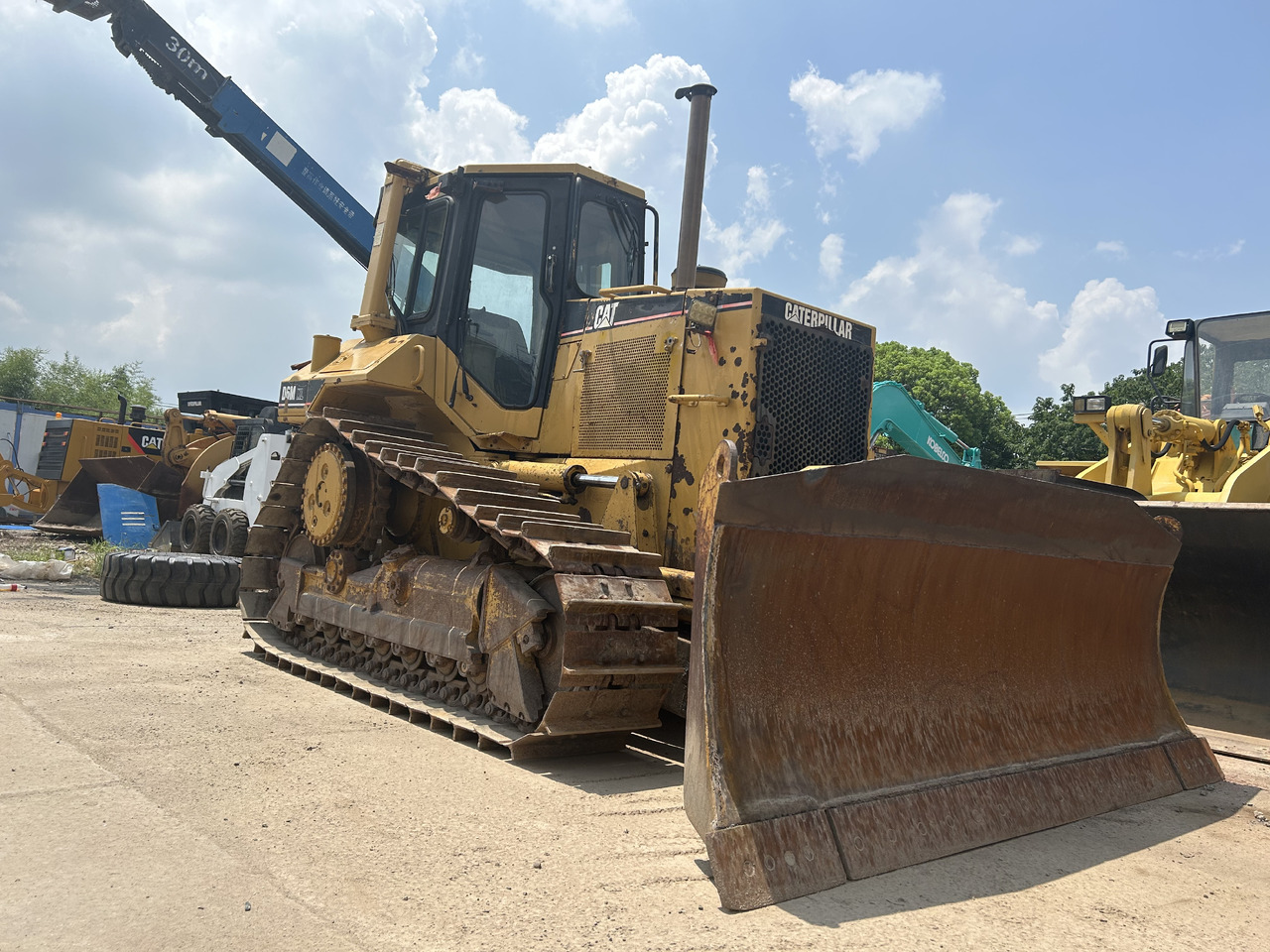 CATERPILLAR D6M XL - Bulldozer: gambar 1 CATERPILLAR D6M XL - Bulldozer: gambar 1