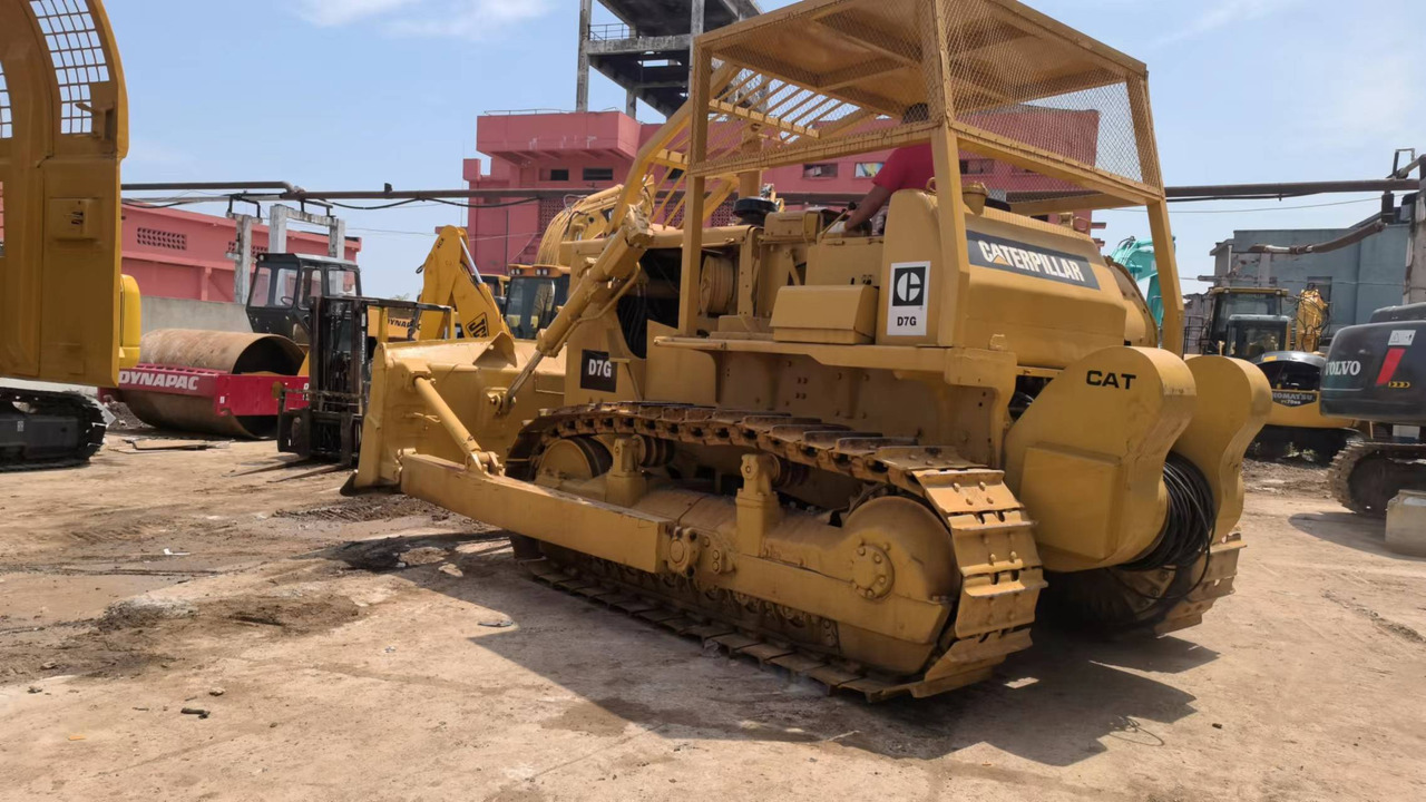CATERPILLAR D7G - Bulldozer: gambar 4 CATERPILLAR D7G - Bulldozer: gambar 4