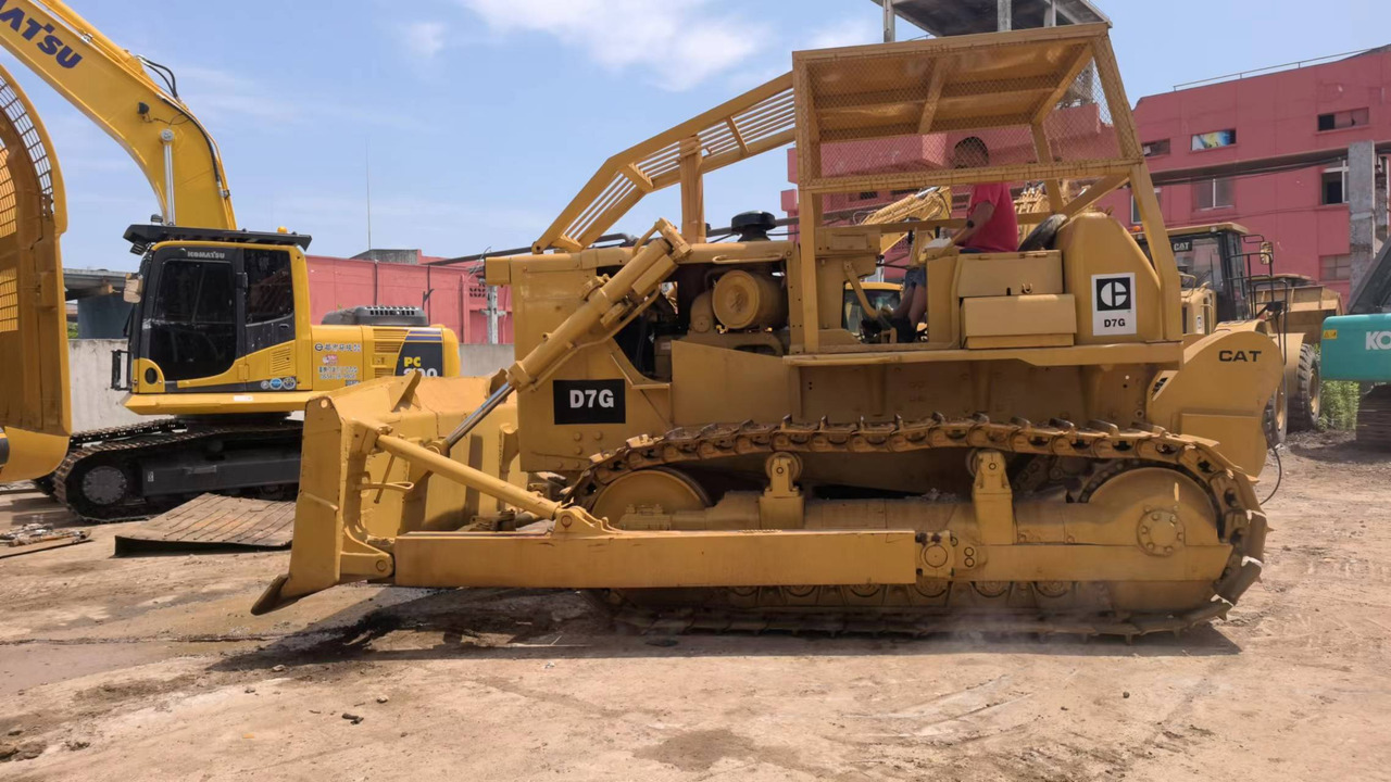 CATERPILLAR D7G - Bulldozer: gambar 1 CATERPILLAR D7G - Bulldozer: gambar 1