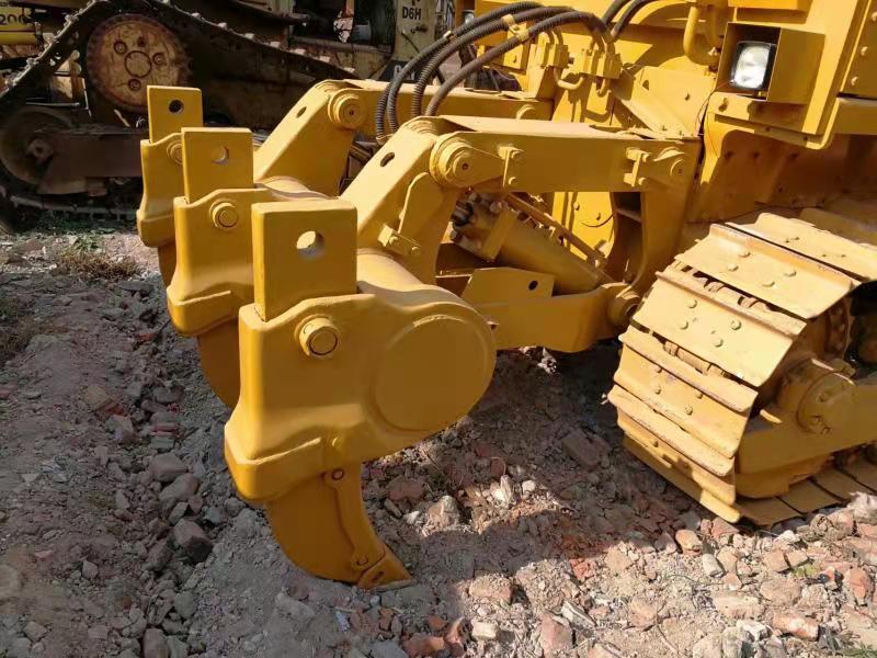 CATERPILLAR D8K - Bulldozer: gambar 4 CATERPILLAR D8K - Bulldozer: gambar 4