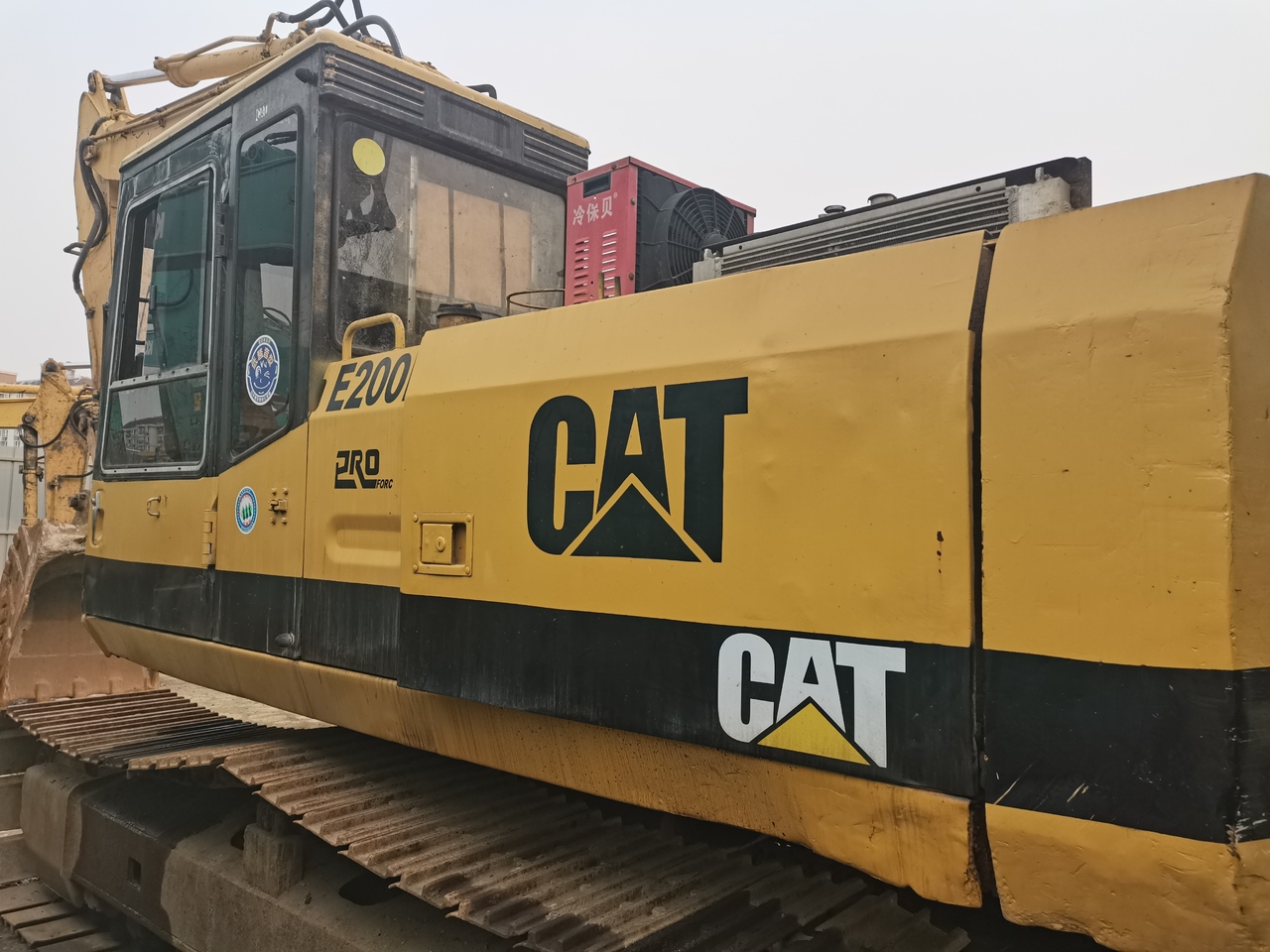 CATERPILLAR E200 - Ekskavator perayap: gambar 2 CATERPILLAR E200 - Ekskavator perayap: gambar 2