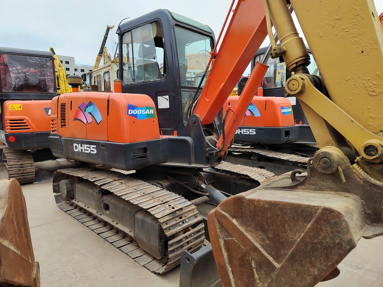 DOOSAN DH55 - Ekskavator mini: gambar 1 DOOSAN DH55 - Ekskavator mini: gambar 1