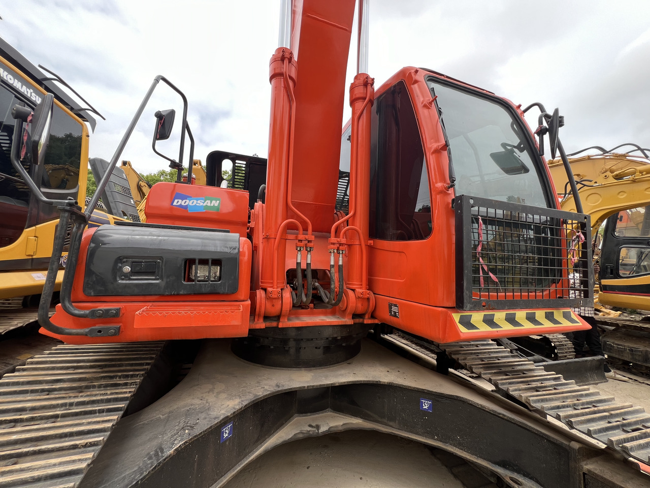 DOOSAN DX300 LC-7 - Ekskavator perayap: gambar 4 DOOSAN DX300 LC-7 - Ekskavator perayap: gambar 4