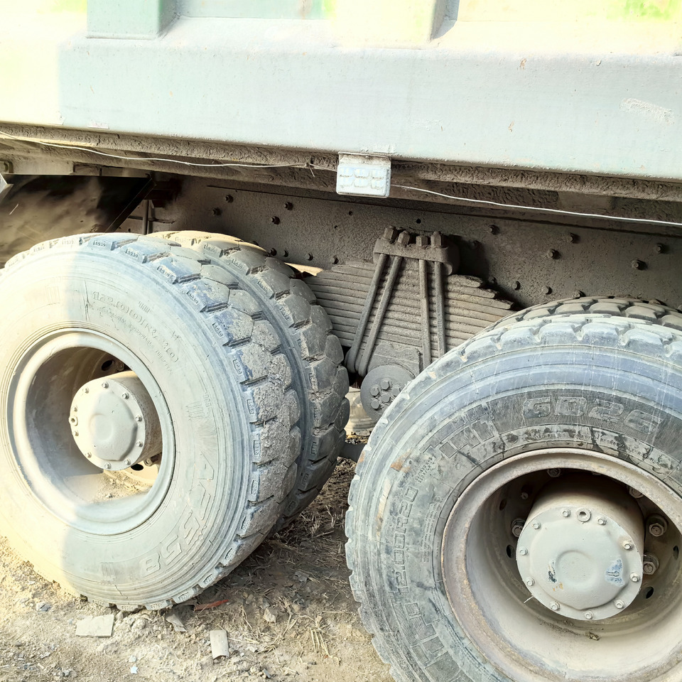 FAW Green 8x4 430hp-Tipper - Truk jungkit: gambar 5 FAW Green 8x4 430hp-Tipper - Truk jungkit: gambar 5