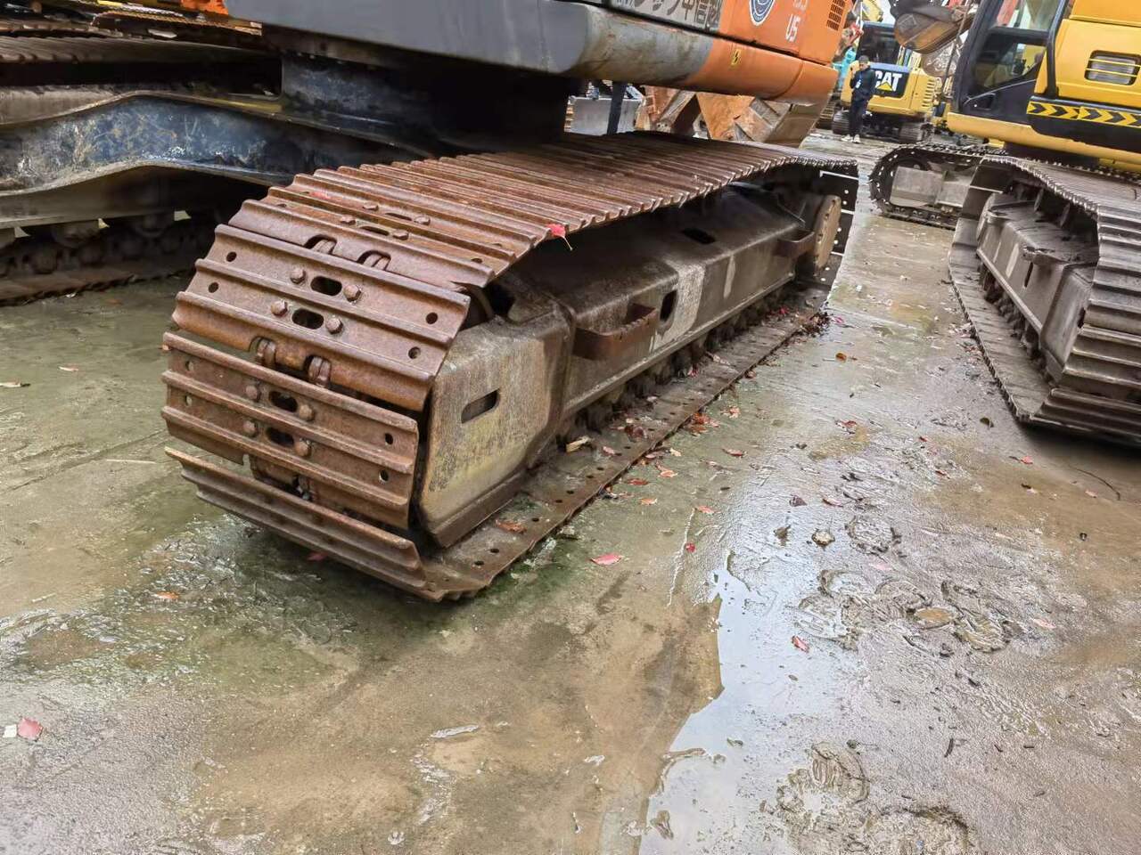 HITACHI ZX135US - Ekskavator perayap: gambar 4 HITACHI ZX135US - Ekskavator perayap: gambar 4