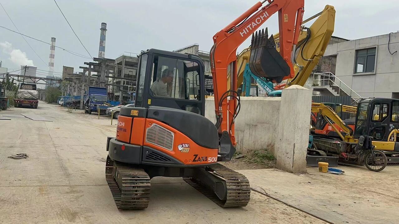 HITACHI ZX50U-2 - Ekskavator mini: gambar 1 HITACHI ZX50U-2 - Ekskavator mini: gambar 1
