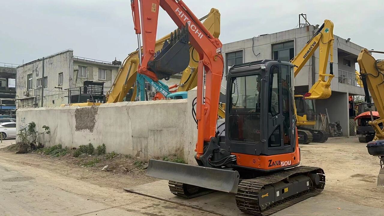 HITACHI ZX50U-2 - Ekskavator mini: gambar 4 HITACHI ZX50U-2 - Ekskavator mini: gambar 4