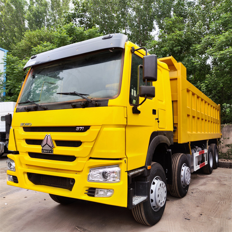 HOWO HOWO 8x4 371hp-Yellow - Truk jungkit: gambar 2 HOWO HOWO 8x4 371hp-Yellow - Truk jungkit: gambar 2