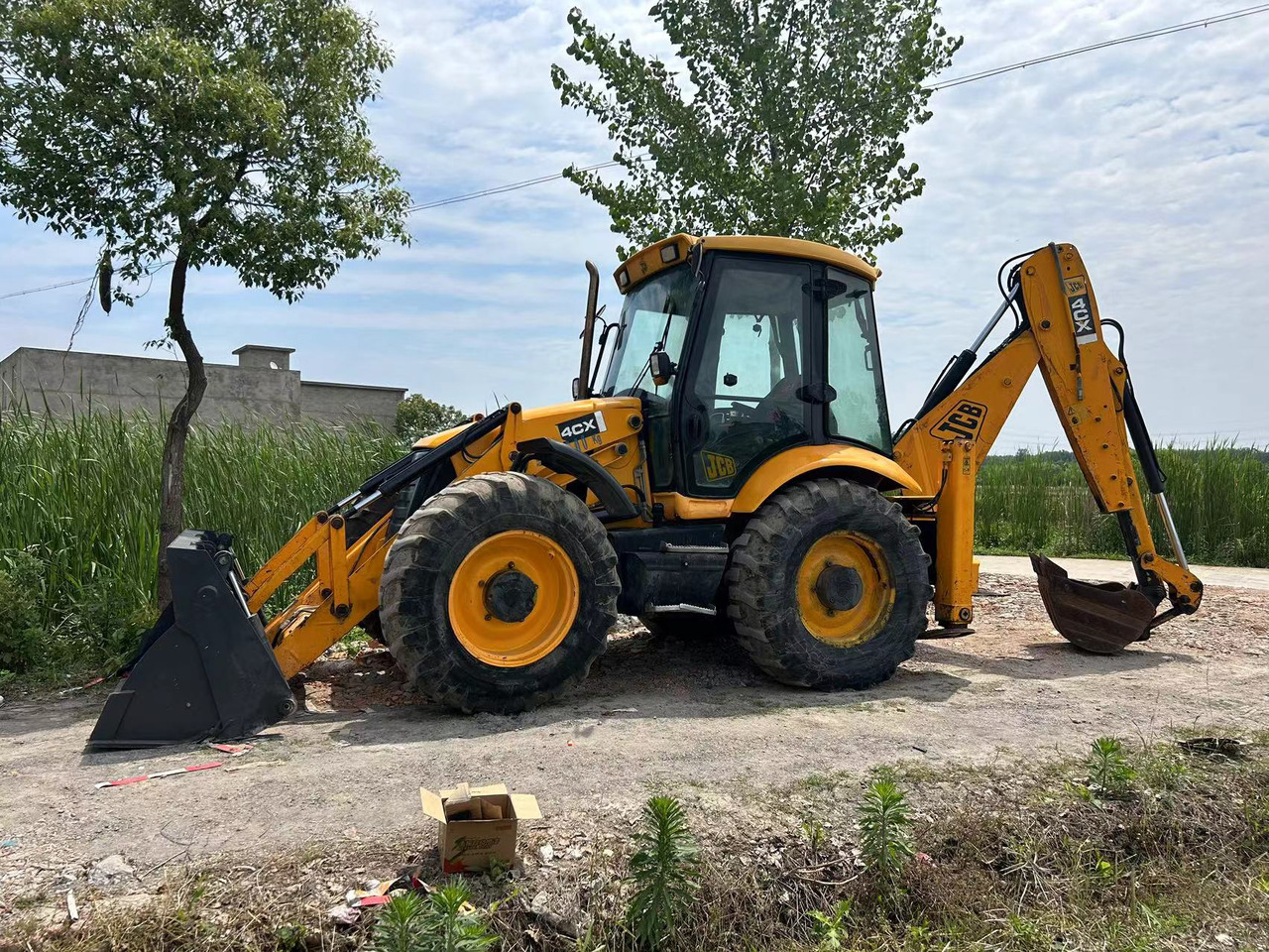 JCB 4CX - Backhoe loader: gambar 1 JCB 4CX - Backhoe loader: gambar 1