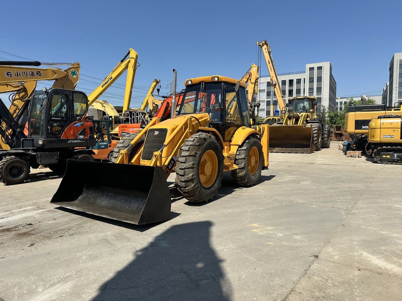 JCB 4CX - Backhoe loader: gambar 2 JCB 4CX - Backhoe loader: gambar 2