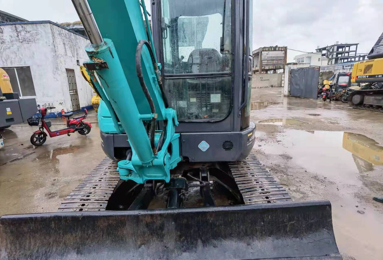 KOBELCO 55 - Ekskavator mini: gambar 3 KOBELCO 55 - Ekskavator mini: gambar 3