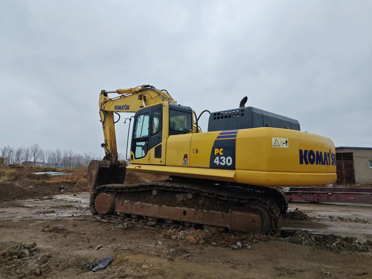 KOMATSU PC430-8 - Ekskavator perayap: gambar 2 KOMATSU PC430-8 - Ekskavator perayap: gambar 2