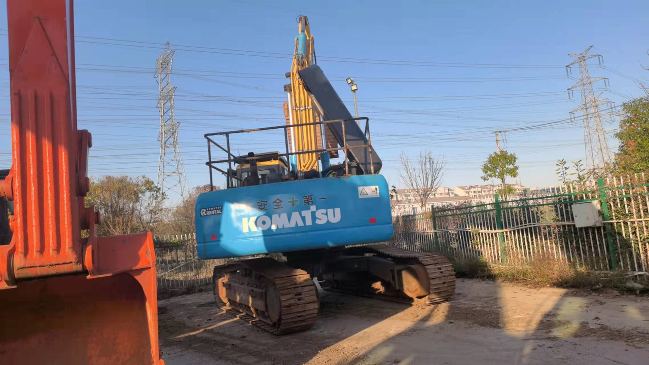 KOMATSU PC450-7-excavator - Ekskavator perayap: gambar 5 KOMATSU PC450-7-excavator - Ekskavator perayap: gambar 5