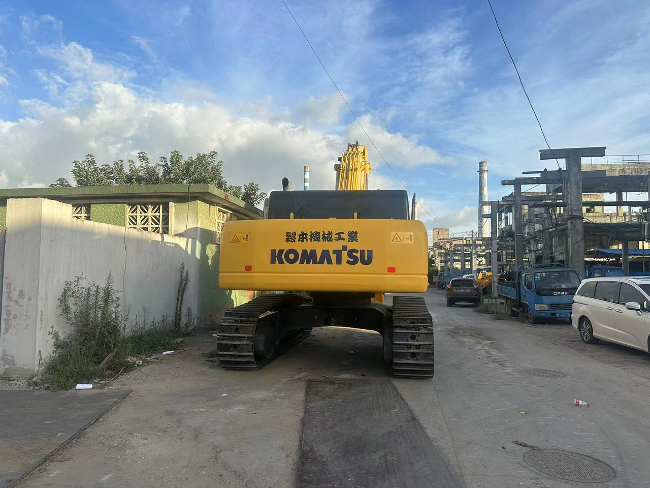 KOMATSU PC460LC-8 - Ekskavator perayap: gambar 4 KOMATSU PC460LC-8 - Ekskavator perayap: gambar 4