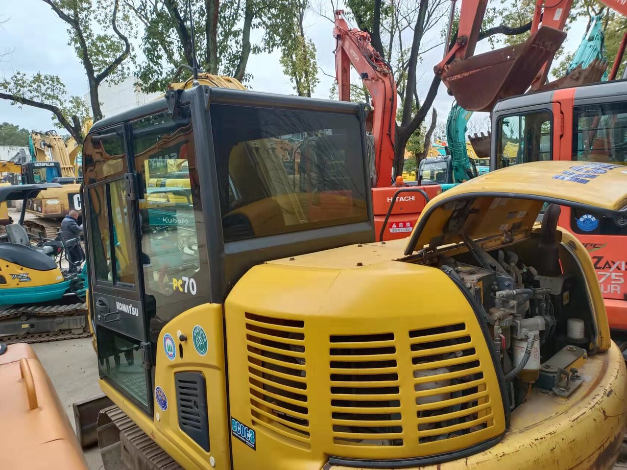 KOMATSU PC70 - Ekskavator mini: gambar 2 KOMATSU PC70 - Ekskavator mini: gambar 2