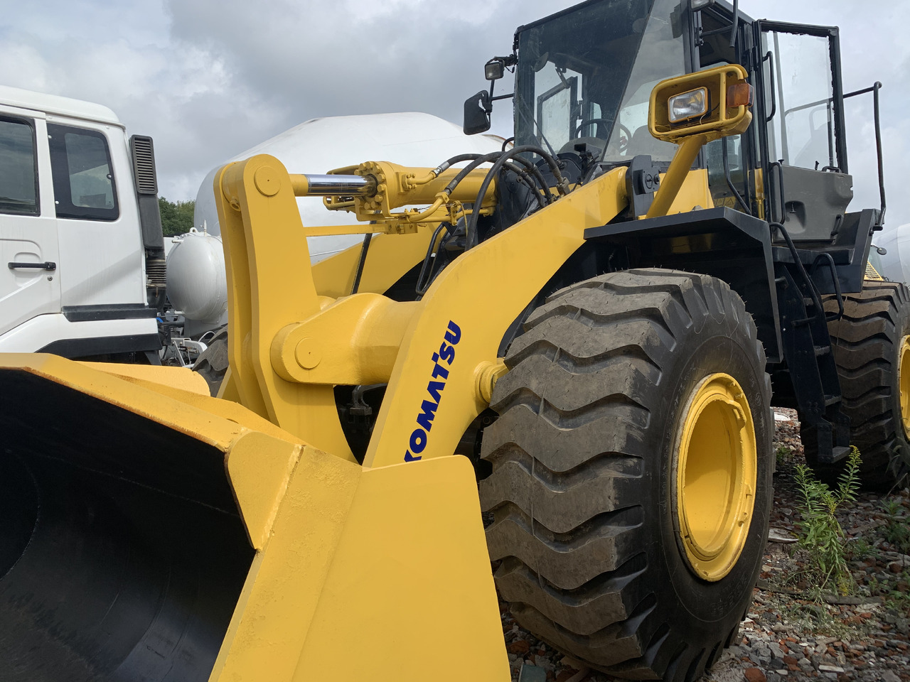 KOMATSU WA380 - Wheel loader: gambar 4 KOMATSU WA380 - Wheel loader: gambar 4