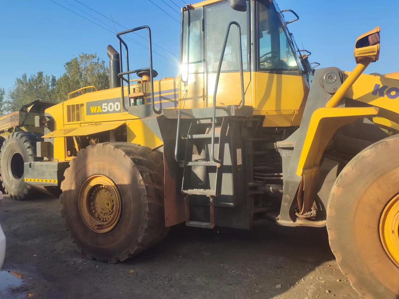 KOMATSU WA500-6 - Wheel loader: gambar 4 KOMATSU WA500-6 - Wheel loader: gambar 4