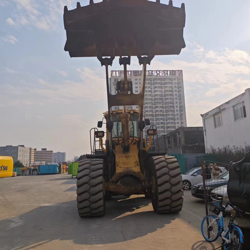 KOMATSU WA600-3 - Wheel loader: gambar 3 KOMATSU WA600-3 - Wheel loader: gambar 3