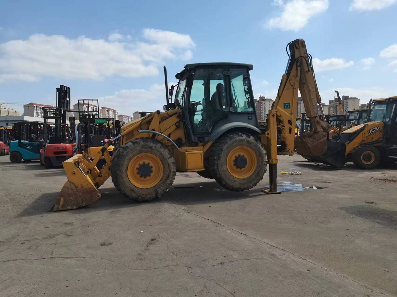 LIUGONG CLG777A - Backhoe loader: gambar 1 LIUGONG CLG777A - Backhoe loader: gambar 1